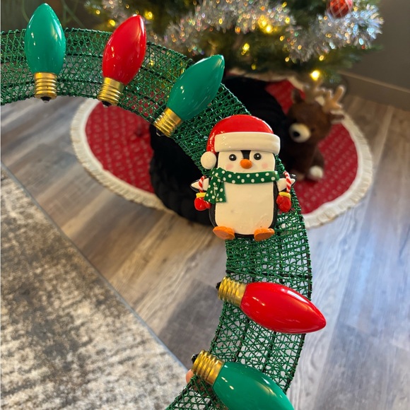 Christmas wreath reindeer penguin homemade handmade red green light bulbs 14” - Picture 3 of 6